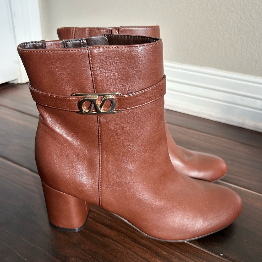 Naturalizer® Lottie Heeled‎ Bootie Cognac
 size 11 NEW